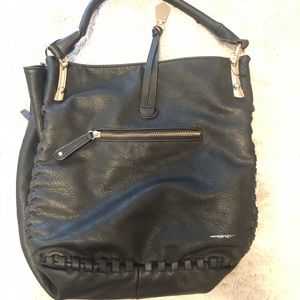 Black shoulder bag
